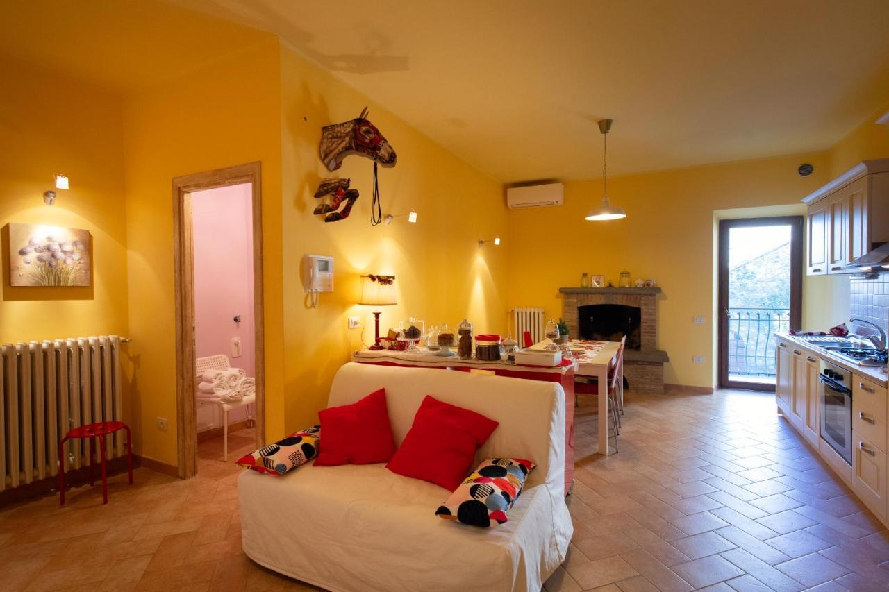 La Casa Di Gioia Bed & Breakfast Castiglione In Teverina Exterior photo